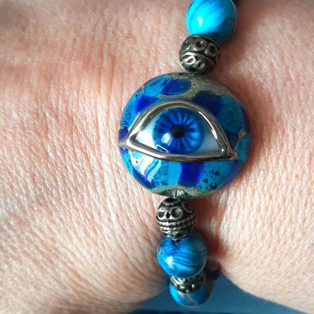 Lampwork Glass Eye & Crazy Lace Agate Stretch